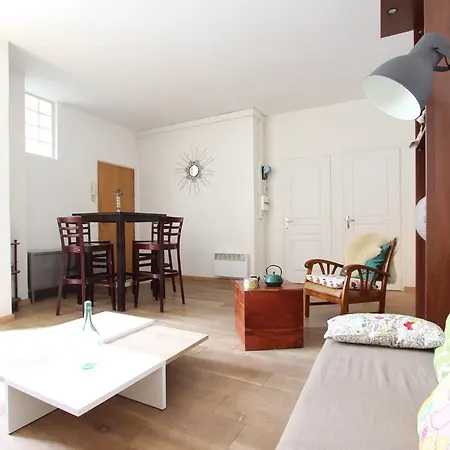 Apartment Peaceful And Quiet Cosy Flat Passy
